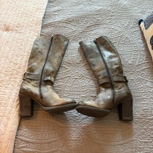 Metallic Taupe Mid-Calf Heeled Boots - Unbranded